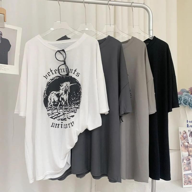 Rakuten - Tシャツ レディース モーダルTシャツ ユニコーンプリント ゆったりシルエット 日韓カジュアル系 快適 普段使い 綿混 春夏