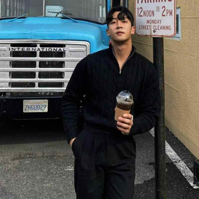トップス メンズ ニット セーター メンズ 男性用 トップス 長袖 半高領 ジップアップ おしゃれ カジュアル 秋冬 冬 暖かい 保温 防寒 快適 柔らかい ポリエステル混紡 ブラック ホワイト M L XL XXL XXXL