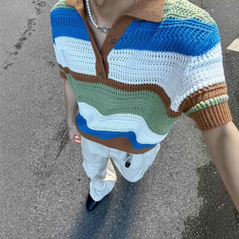 メンズ 短袖 ニット シャツ 夏 切り替え 刺繍 デザイン ゆったり 半袖 トップス 男 ストライプ パターン 緑 ブルー ポリエステル 混紡 素材 化繊 ブレンド ファブリック 休闲 スタイル 港風 インスパイア ポロ シャツ 風 爽やか コーディネー