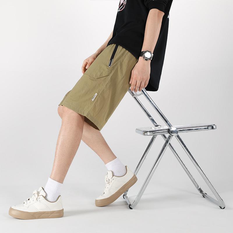 ショートパンツ メンズ ゆったり カーゴ ハーフパンツ 運動 海パン カジュアル 楽ちん スポーツ ビッグシルエット 大きいサイズ・素材: 錦織80%・パンツ丈: 五分丈・カラー展開: グレー、ブラック、カーキ・サイズ展開: L、XL、2XL、3XL、4XL、5XL、6XL、7XL、8XL、9XL・パンツの形状: ストレート・伸縮性: 中