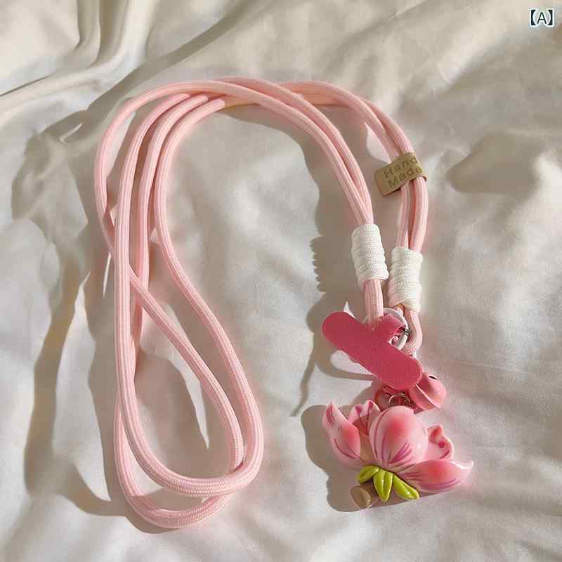 レディース スマホ ストラップ かわいい 立体 ピンク 荷花 ハンギング チェーン 斜めがけ ロング コード バックストラップ ショルダーチェーン ユニバーサル アクセサリー 鈴 花 モチーフ ニット 素材 軽量 日常使い