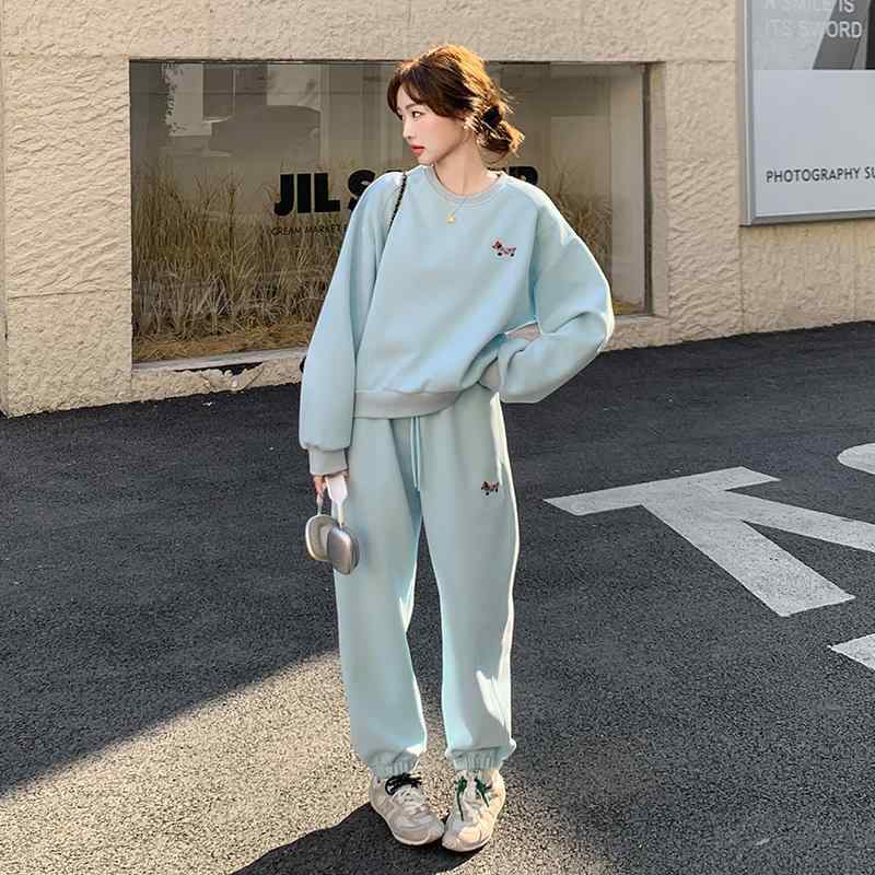 ・カテゴリ: セットアップ・スタイル: OL通勤・主な素材: ポリエステル50-70%・柄: 無地・カラー展開: 天藍、ピンク・サイズ展開: S、M、L、XL・パンツ丈: ロング・袖丈: 長袖・対象: 女性