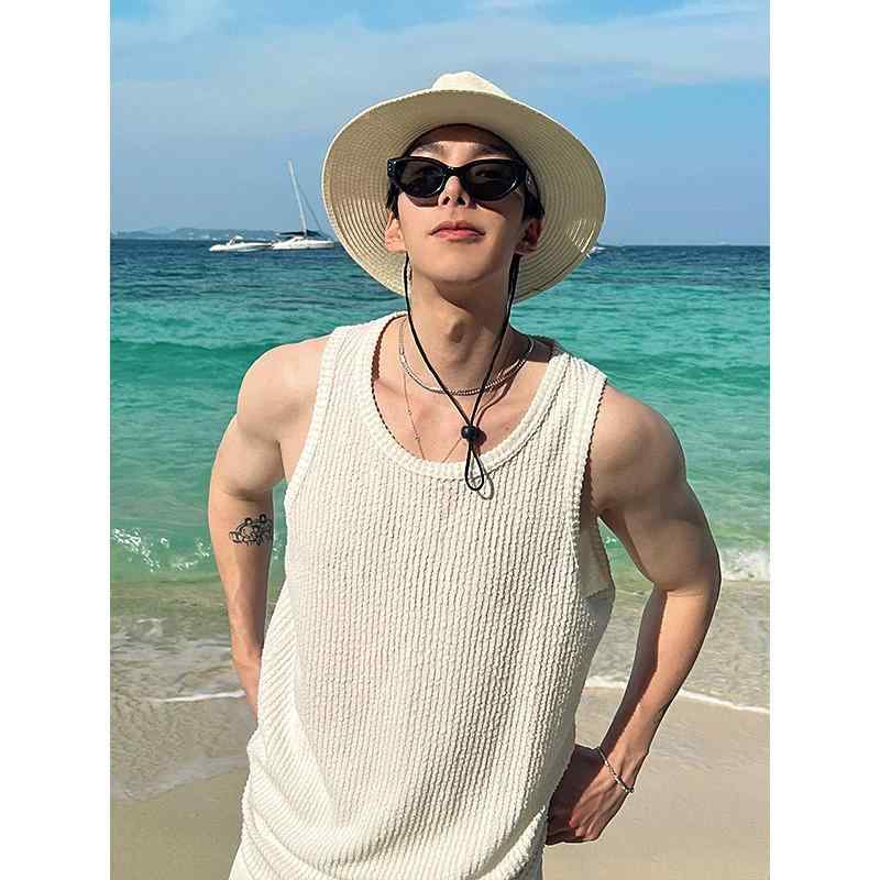 ・カテゴリ: Tシャツ・ベスト・シルエット: ルーズフィット・柄: 無地・主な素材: ポリエステル・着用シーン: スポーツ・ターゲット: 青少年・スタイル: シンプル・カラー展開: ブラック、オフホワイト、カーキ・サイズ展開: M、L、XL、XXL、XXXL