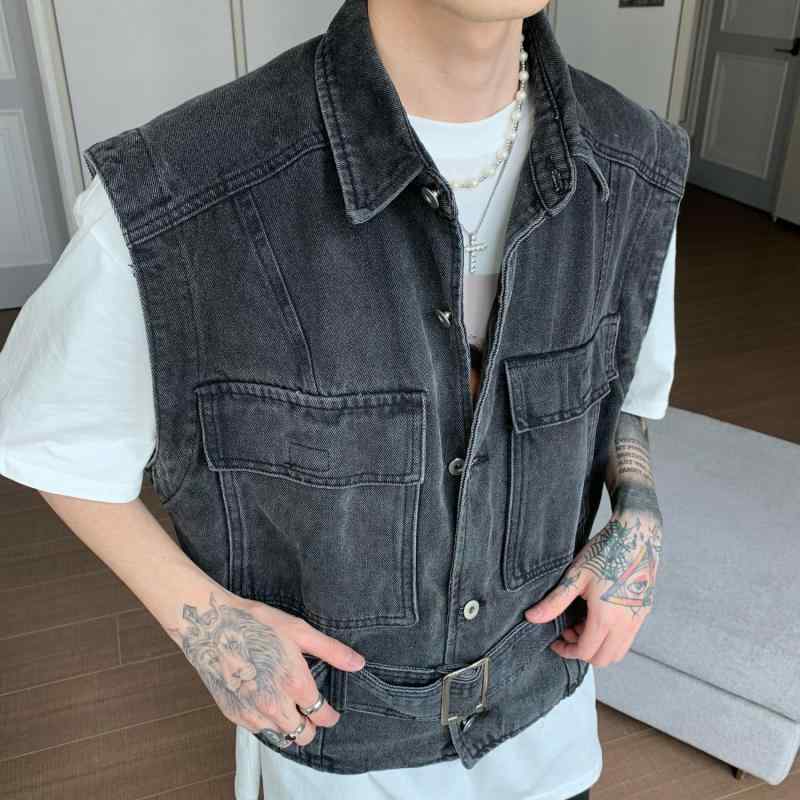ベスト メンズ 男性用 デニムベスト ジレ チョッキ アウター ノースリーブ ジャケット 前開き 折り襟 カジュアル デニム 普段使い レジャー ストリート ファッション トレンド 修身 シルエット 単排ボタン ポケット付き 無地 薄手 涼しい 夏 サマ