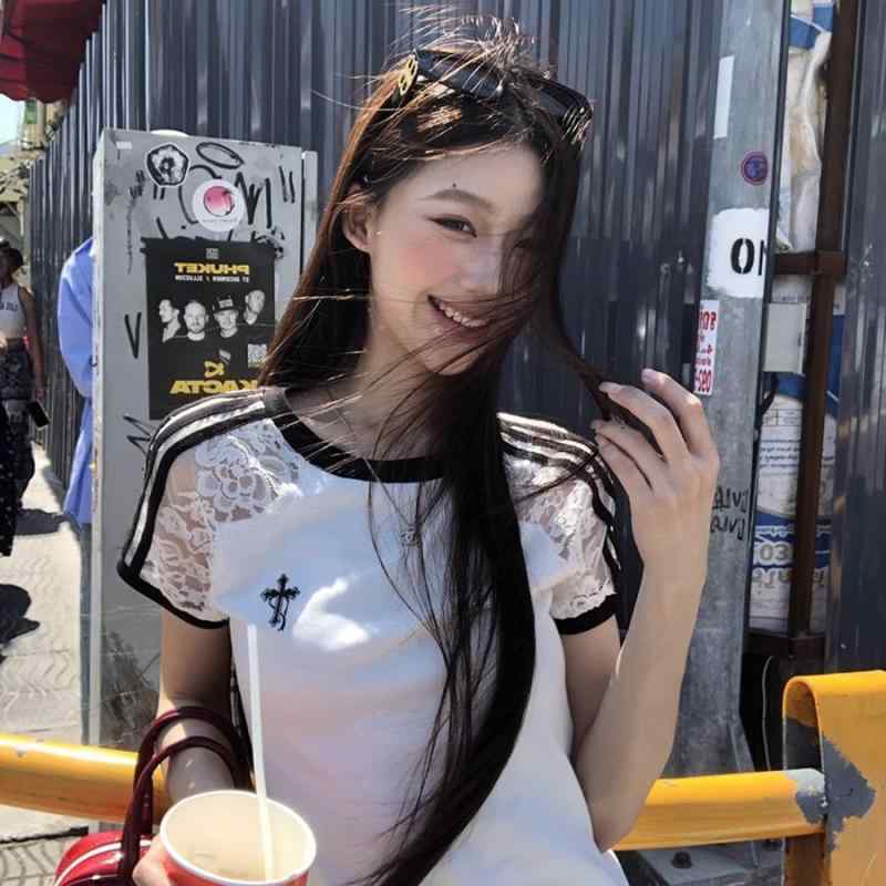 Tシャツ レディース カットソー トップス 半袖 レース 透け感 镂空 丸首 クルーネック プリンセススリーブ スリム フィット ショート丈 白 インナー 無地 シンプル カジュアル きれいめ