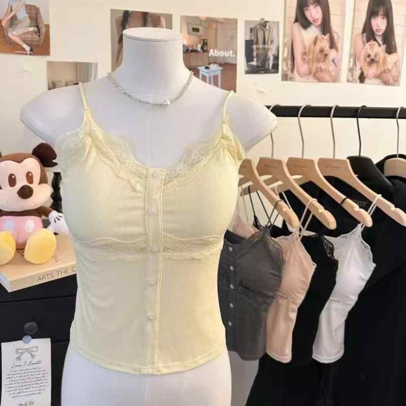 キャミソール レディース タンクトップ インナー ノースリーブ トップス Vネック ビスチェ レース フリル 胸パッド付き ノンワイヤー 下着 肌着 アンダーウェア ストレッチ 伸縮性 無地 黒 白 黄 オールシーズン