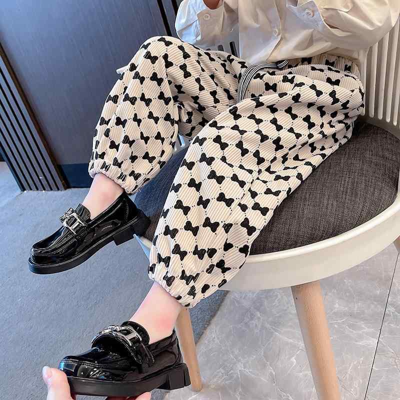 乐天商城 - 長ズボン キッズ 女の子 男の子 コーデュロイパンツ スウェットパンツ 裾リブ ロングパンツ ボトムス 子供服 チェック柄 総柄 プリント 運動着 カジュアル 通学 普段使い 伸縮性 柔らかい ウエストゴム 秋冬