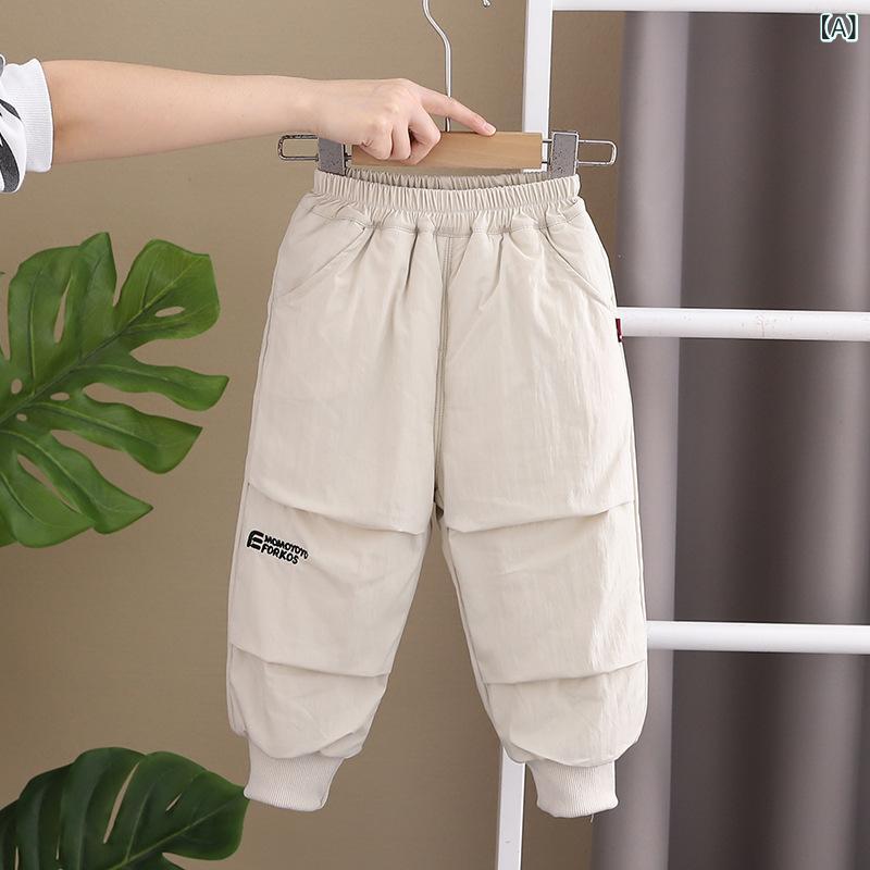 ・カテゴリ: キッズパンツ・スタイル: 韓国風・安全基準: B類・丈: 長ズボン・主な素材: ポリエステル95%・対象性別: 男女兼用・対象年齢: 乳幼児（1～3歳、身長80～100cm）・スタイル: 冬用中綿パンツ・股開き仕様: あり・生地加工: 柔軟処理・股上: 中腰・カラー展開: アイボリー、ピンク、ダークブラウン、ネイビー・サイズ展開: 80cm、90cm、100cm、110cm、120cm