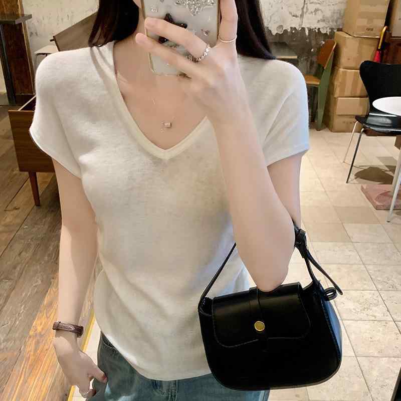乐天商城 - ニット サマーニット レディース 半袖 Tシャツ トップス Vネック 細見え スッキリ ビスコース 伸縮性 フィット リブニット 薄手 無地 インナー プルオーバー オフィス カジュアル 通勤 シンプル 白 黒 グレー
