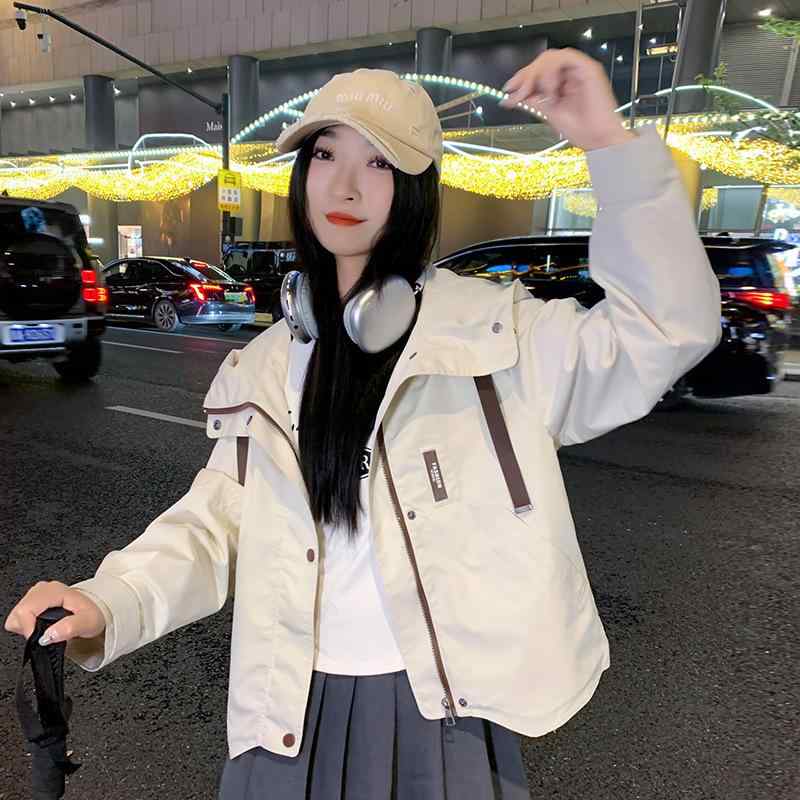乐天商城 - マウンテンパーカー レディース アウター ジャケット ジャンパー 登山服 撥水 防風 フード付き ショート丈 クロップド丈 軽量 カジュアル ブルゾン 上着 長袖 通勤 通学 アウトドア スポーツ 旅行 大人 おしゃれ ピンク 杏 黒