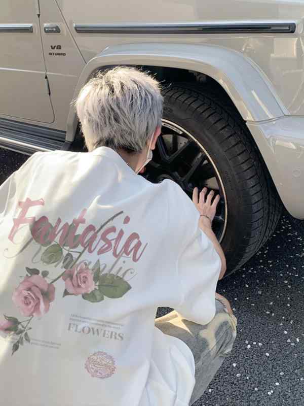 Tシャツ メンズ 男性用 半袖 カットソー トップス アメリカン ストリート系 ローズ バラ 花柄 プリント 綿 コットン ビッグシルエット オーバーサイズ クルーネック 丸首 港風 カジュアル 部屋着 普段使い 白 黒 ダークグレー
