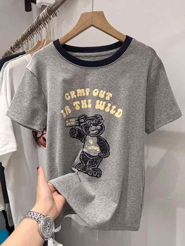 樂天商城 - Tシャツ レディース 半袖 トップス カットソー プルオーバー 丸首 クルーネック 熊 クマ キャラクター ロゴ プリント ゆったり 大きいサイズ プラスサイズ 体型カバー 着痩せ 伸縮性 綿 コットン 通勤 普段使い 部屋着 グレー 春夏