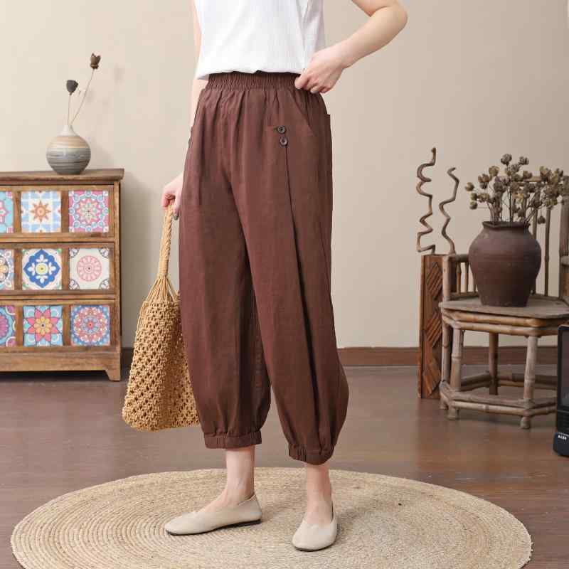 ・素材: 麻（亜麻）・スタイル: サルエルパンツ・フィット感: ルーズフィット・パンツ丈: クロップド丈（九分丈）・デザイン要素: ボタン・カラー展開: アイボリー、オレンジレッド、ブルー、ブラウン、オリーブグリーン、ナチュラル・サイズ展開: L、XL・性別: レディース・カテゴリ: カジュアルパンツ