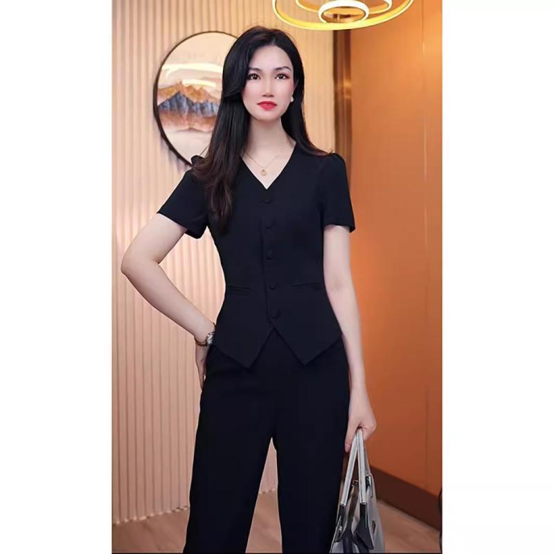 ・カテゴリ: 選択スーツ・柄: 無地・パンツ丈: 長ズボン・デザイン: 立体装飾・加工: 切り替え/ステッチ・主な素材: ポリエステル、ポリウレタン・カラー展開: ブラックジャケット、ピンクジャケット、グレージャケット、ブラックジャケット+パンツ、ピンクジャケット+パンツ、グレージャケット+パンツ・サイズ展開: S、M、L、XL、2XL、3XL、4XL・スタイル: コンミューター、アーバンスタイル・性別: レディース・袖丈: 三分袖