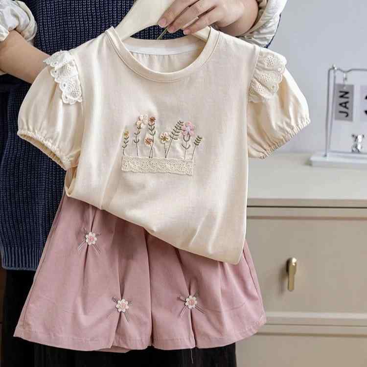 スカート キッズ 女の子 子供服 ボトムス 膝丈 ミニ丈 純綿 綿100％ コットン かわいい カジュアル 春夏・スタイル: 韓国風・カテゴリ: スカート・素材: 綿100%・安全基準: B類・メイン素材成分: 綿95%・対象年齢: 3〜8歳(100〜140cm)・性別: 女児・柄: 無地・加工: プリーツ・スカートタイプ: プリーツスカート・裏地成分: 綿91〜99%・テイスト: 可愛い・カラー展開: ブラウン、ピンク・サイズ展開: 90cm、100cm、110cm、120cm、130cm、140cm・製品カテゴリ: キッズスカート