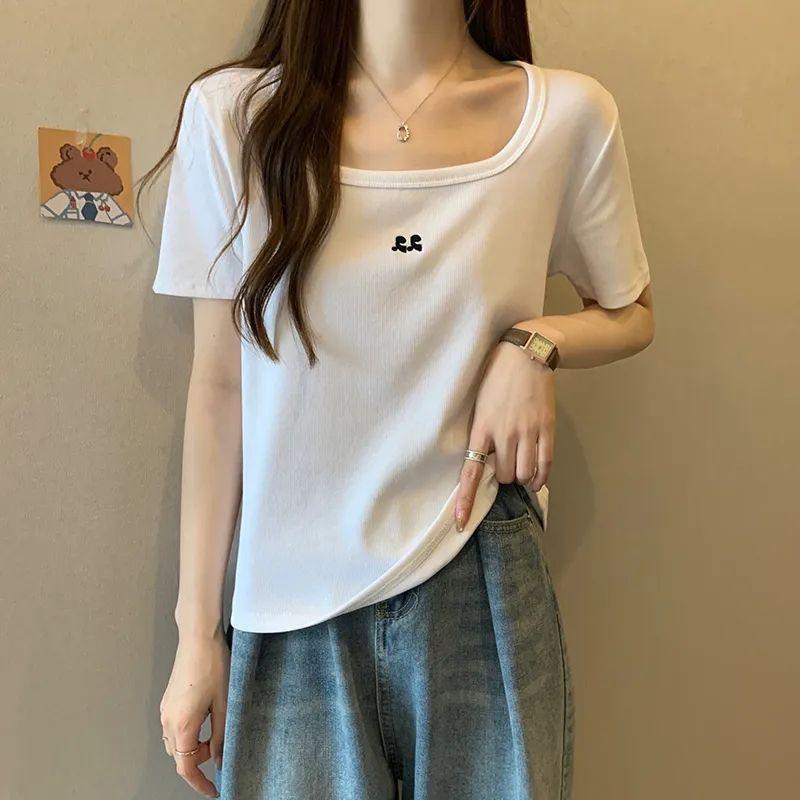 Tシャツ レディース スクエアネック 半袖 刺繍 ジャストショルダー 春夏 デザイン性 細身 着痩せ トップス インナー 綿混 カジュアル きれいめ ベーシック 通勤 普段使い 無地・素材: ポリエステル100%・柄: 無地・袖丈: 半袖・工芸: 刺繍・フィット感: スリム・着丈: 50-65cm・ネックライン: スクエアネック・流行の要素: 無地・カラー展開: 白色、黒色・サイズ展開: S、M、L、XL、2XL・スタイル: 韓国風・主素材成分: 90-95%・カテゴリ: Tシャツ