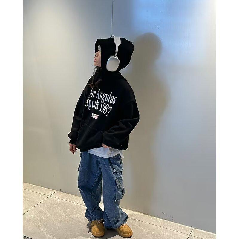 パーカー キッズ 女の子 秋冬 ストリート系 アメリカン ヴィンテージ風 アルファベット プリント 裏起毛 ビッグシルエット カジュアル ハイストリート トップス・カテゴリ: キッズトレーナー・性別: 女・スタイル: カジュアル・対象年齢: 新生児(0-1歳)・素材: ラビットファー・安全等級: Aクラス・カラー展開: ブラック(裏起毛)、グレー(裏起毛)・対応身長: 100cm、110cm、120cm、130cm、140cm、150cm、160cm、170cm