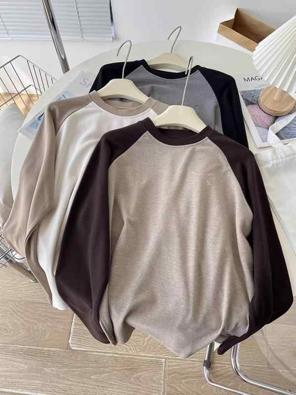 天井に ぶつかって ! 蓄熱 徳 絨毛 磨 毛 厚手 長袖 Tシャツ レディース ゆったり 着痩せ トップス 秋冬生地名: コットンメイン生地成分: コットンメイン生地成分2: その他パターン: アルファベット/数字/文字デザイン: ヘッドセット袖の長さ: 長袖クラフト: プリント貨物番号: /ブランド: その他プレートタイプ: ゆったり型服の長さ: 通常スタイル (50cm&amp;lt;長さ≤65cm)襟タイプ: ラウンドネックスリーブタイプ: 肩袖流行の要素: その他発売年/季節: 2023年秋カラー: ベージュ,グレー,オート麦色サイズ: M,Lスタイルタイプ: 日韓レジャーメイン生地成分含有量: 90% (含む)-95% (含まない)スタイル: レジャー風のスタイルタイプ: 快適レジャー製品カテゴリ: Tシャツメイン生地成分2含有量: 30% 以下