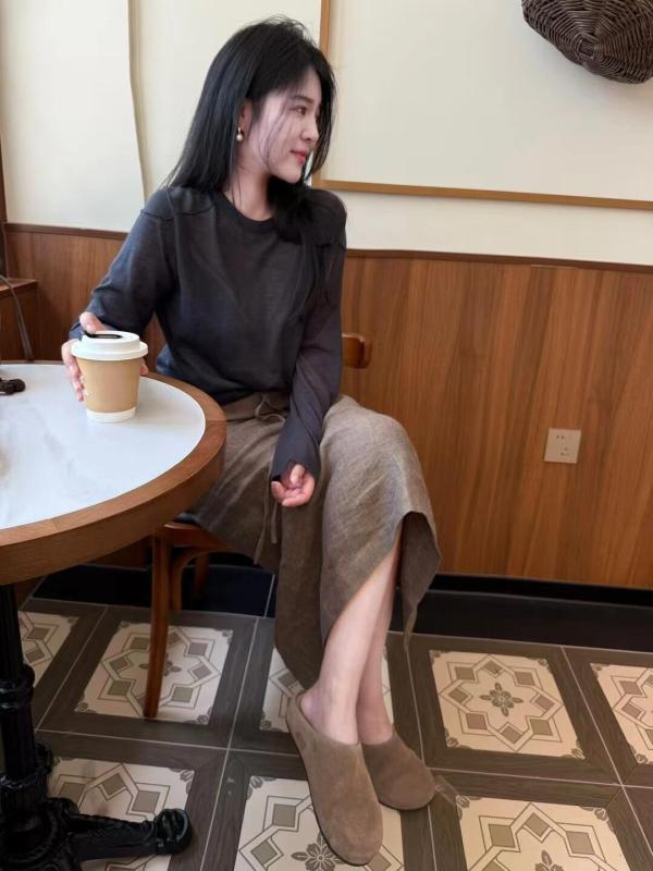 セットアップ レディース 長袖 トップス ロングスカート 丸首 韓国風 おしゃれ シンプル 普段使い 通勤 休日 カジュアル スタイル・パターン: 無地