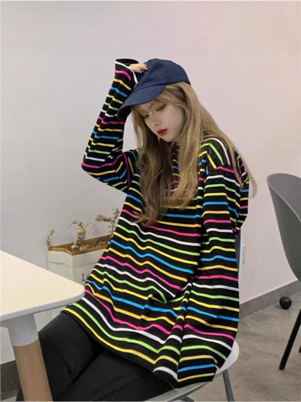 Tシャツ レディース カットソー プルオーバー トップス 長袖 クルーネック ラウンドネック 切り替え 配色 ボーダー しましま ストライプ 秋 秋冬 カジュアル ゆったり ビッグシルエット 華奢見え 薄手 スウェット トレーナー 韓国風 通学 remake-buddy-10789149 リメイクバディー パッケージ画像