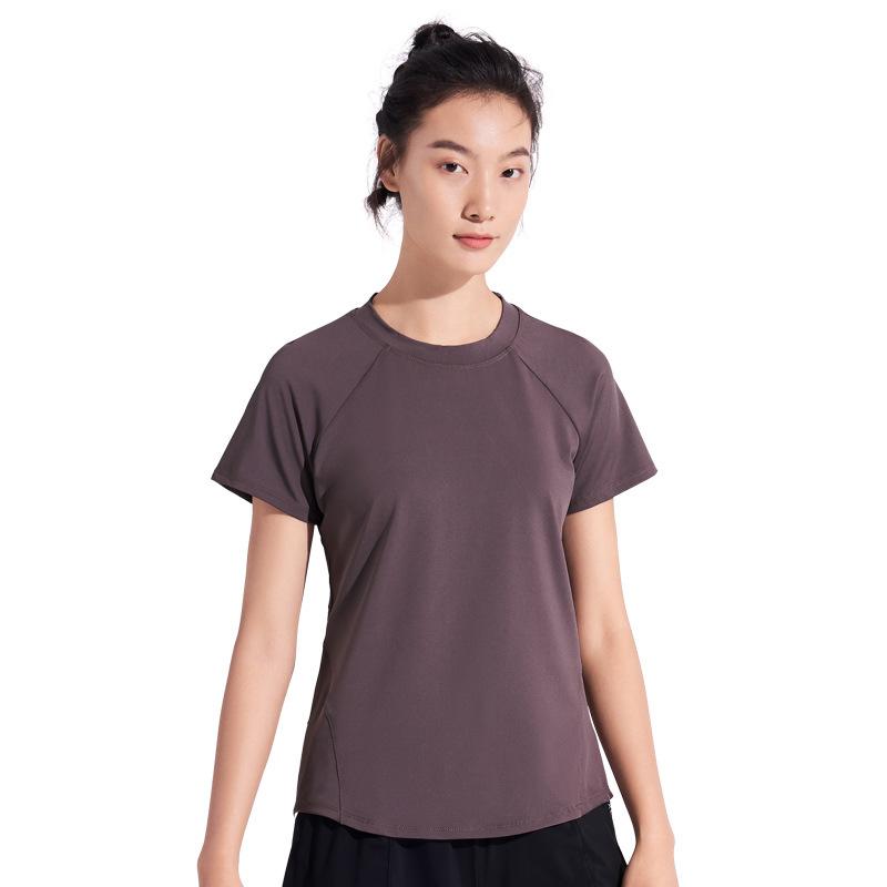 Tシャツ レディース 半袖 トップス カットソー 大きいサイズ ゆったり 楽ちん スポーツ 運動 部屋着 ルームウェア ヨガウェア メッシュ 速乾 吸汗速乾 伸縮性 ストレッチ 通気性 軽量 快適 着痩せ 無地 シンプル カジュアル・カラー展開: あずき色、ブラック、パープル・機能: 速乾・素材: ポリエステル・サイズ展開: S、M、L、XL、2XL、3XL、4XL・袖丈: 半袖・シルエット: ルーズ・着丈: ヒップ丈