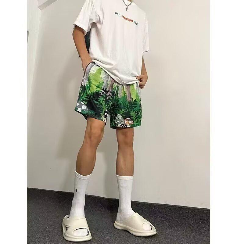 ショートパンツ メンズ アメカジ レトロ メッシュ カジュアル ストリート系 ゆったり オーバーサイズ 膝上丈 スポーツ ボトムス 通気性 軽量 速乾性 ウエストゴム デイリーユース アウトドア 部屋着["・スタイル: スポーツ","・パンツ形状: ルーズ","・パンツ丈: ショートパンツ","・ウエスト: ローライズ","・生地の厚さ: 薄手","・柄: チェック","・対象: 10代・20代","・素材: ポリエステル100%","・着用シーン: 日常","・裾の形状: ストレート","・加工: ノーアイロン加工","・デザインアクセント: プリント","・伸縮性: 微ストレッチ","・カラー展開: 画像色","・サイズ展開: M,L,XL,2XL,3XL","・機能性: 透湿、ノーアイロン、吸湿速乾","・対象年齢: 大人","・性別: 男性","・カテゴリ: カジュアルパンツ"]