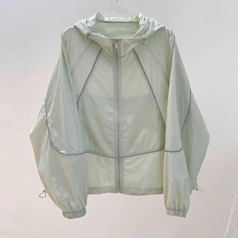 通気 性 日焼け 防止 服 レディース 夏 薄い コート 2025 新作 緩い多 用途 日焼け 防止 服 空調 カーディガン ジャケット主な生地構成: ポリエステル（ポリエステル繊維）バージョン: ルースタイプ発売年・発売時期: 2024年夏色: Green,ライトパープル,Blue,白,ピンクサイズ: S は 42.5-50kg を推奨,M は 50-57.5kg を推奨,L は 57.5-65kg を推奨,XL は 65-72.5kg をお勧めブランド: その他商品番号: HH705810256532生地名: ポリエステルスタイル: オートバイスタイルパターン: その他人気要素: その他スタイルタイプ: ストリートのトレンディ人々主な生地成分の含有量: 95%以上スリーブタイプ: レギュラースリーブ袖丈: 長袖主な生地構成 2: ポリエステル（ポリエステル繊維）