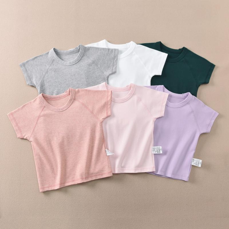 ・カテゴリ: 子供用Tシャツ・対象性別: 男女共用・スタイル: 和風、田園風、英国風、トレンド・袖丈: 半袖・対象年齢: 乳幼児(1〜3歳、80〜100cm)、中高学年(8歳以上、140cm以上)、低中学年(3〜8歳、100〜140cm)・生地加工: 柔軟加工・柄: 無地・生地素材: ニット生地・主な素材: 綿97%・安全基準: A類・ネックライン: クルーネック・機能: 吸湿速乾・カラー展開: ヘザーグレー、ダークグリーン、ヘザーピンク、パープル、ライトピンク、ホワイト・サイズ展開: 90cm、100cm、110cm、120cm、130cm、140cm、150cm、160cm、170cm