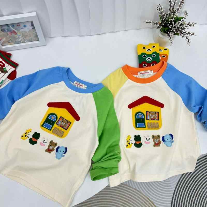 ・カテゴリ: キッズTシャツ・スタイル: 和風・袖丈: 長袖・ネックライン: フードなし・加工: 柔軟加工・柄: キャラクター・主な素材: 綿95%・カラー展開: ブルーグリーン、イエローブルー・サイズ展開: 8229.6cm、9144cm、10058.4cm、10972.8cm、11887.2cm
