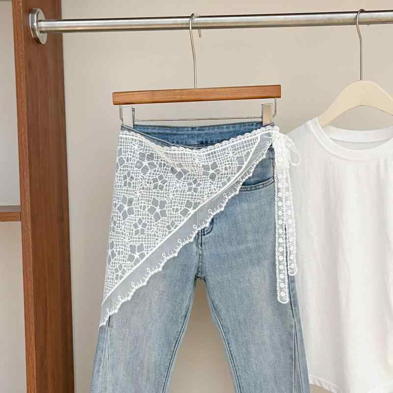 ・カテゴリ: 方巾・対象性別: 女性・素材: ポリエステル繊維・カラー展開: 雪花帯三角屁簾-小花朵、雪花帯三角屁簾-小花瓣、雪花帯三角屁簾-蝴蝶結・スタイル: 日韓フェミニン・サイズ: 85*45cm・織り方: 経編・柄: 花柄・機能: 防塵・加工方法: プリント・流行要素: フリル・デザイン: ミディアムロング