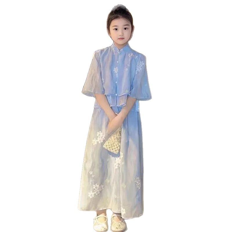 ・カテゴリ: 子供用セットアップ・対象性別: 女児・スタイル: 新中華風・セット内容: トップス、パンツ（2点セット）・対象年齢: 8歳以上・袖丈: 五分袖・フード: フードなし・パンツ丈: 長ズボン・生地の厚さ: 薄手・柄: 無地・主な素材: ポリエステル50%・開閉仕様: プルオーバー・カラー展開: スカイブルー、ゴールド・対応身長: 120cm、130cm、140cm、150cm、160cm、170cm