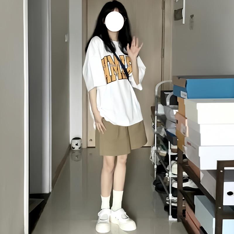 ・カテゴリ: 直筒パンツ・主な素材: ポリエステル・パンツ丈: 五分丈・カラー展開: ブラック、カーキ・サイズ展開: XS（推奨30-39.5kg）、S（推奨40-47.5kg）、M（推奨48-52.5kg）、L（推奨53-57.5kg）、XL（推奨58-62.5kg）、2XL（推奨63-72.5kg）・スタイル: フレッシュ系・伸縮性: わずかにあり