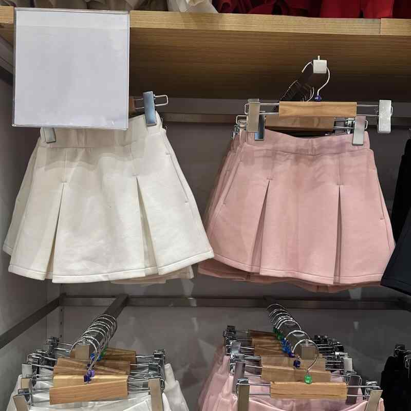 ・カテゴリ: 子供用ワンピース・スタイル: スクール風・スカートの種類: キャミソールワンピース、ノースリーブワンピース・生地名: ポンジ生地・安全基準: A類・主な素材: 綿・対象性別: 女性・スカートのシルエット: Aラインスカート・カラー展開: アイボリー、ブラック、ピンク・対応身長: 110cm、120cm、130cm、140cm、150cm、160cm