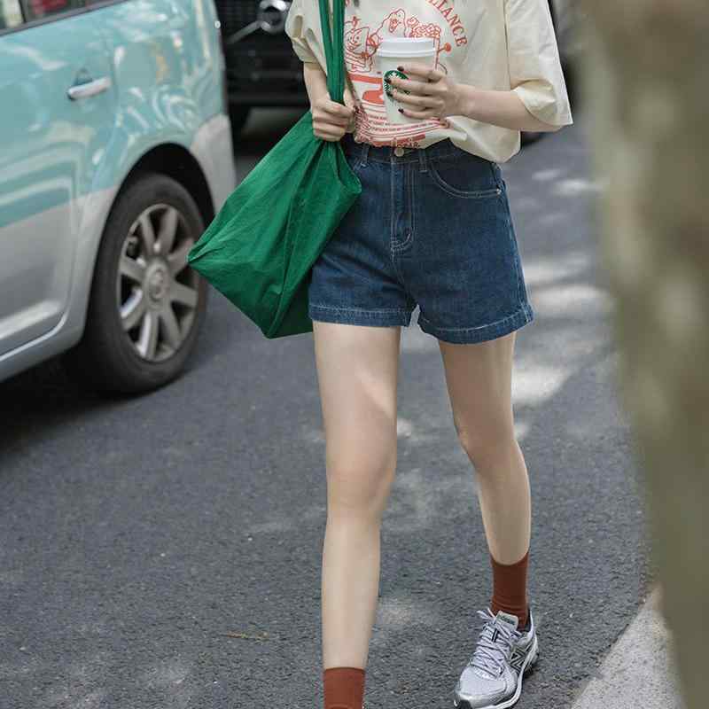 ・カテゴリ: デニムパンツ・素材: デニム布（綿 70%以上80%未満、スパンデックス 30%以下）・スタイル: カジュアル・パンツ丈: ショートパンツ（三分丈）・ウエスト: ハイウエスト・厚さ: 通常・デザイン要素: ポケット・カラー展開: ダークブルー、ライトブルー、ブラック・サイズ展開: S、M、L、XL、2XL・伸縮性: なし・パンツの形状: ワイドパンツ・加工: サンドウォッシュ