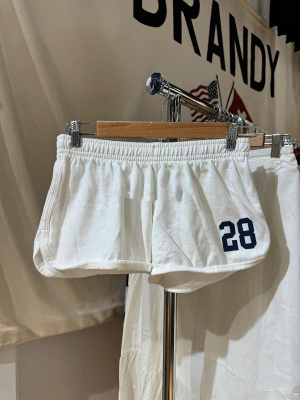 ・カテゴリ: ショートパンツ・ボトムス丈: ホットパンツ・カラー展開: 画像通り・サイズ展開: ワンサイズ・スタイル: スウィート、ガーリー・デザイン: ベーシック