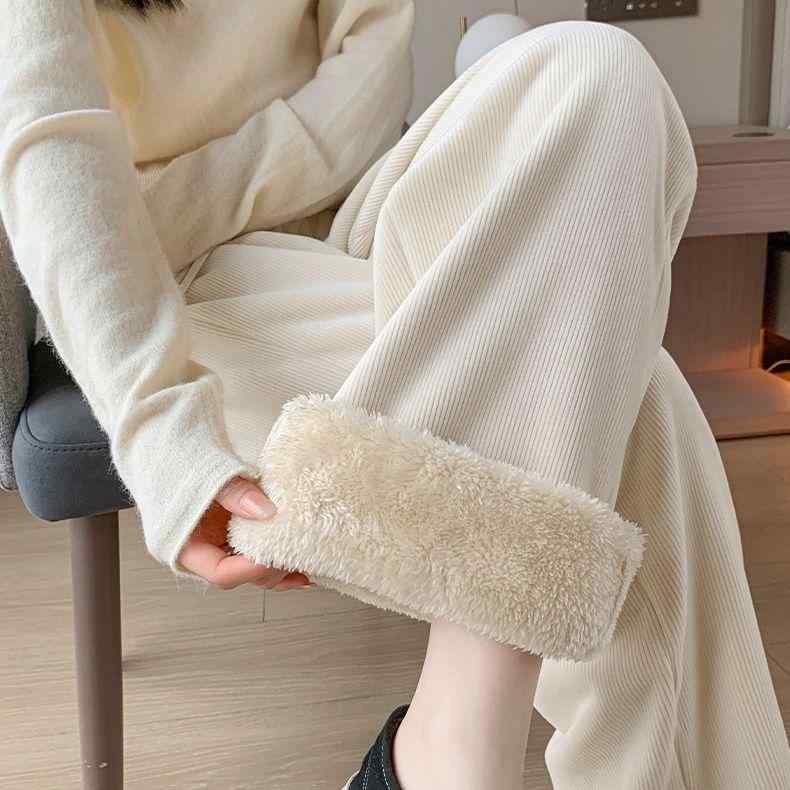 ・カテゴリ: キッズパンツ・スタイル: カジュアル・素材: 灯芯絨（コーデュロイ）、綿・パンツ丈: ショートパンツ・安全基準: B類・ウエスト: ミドルウエスト・デザイン: ベーシック・対象年齢: 8歳以上（身長140cm以上）・カラー展開: アイボリー、ブラック・サイズ展開: 130cm、140cm、150cm、160cm、170cm
