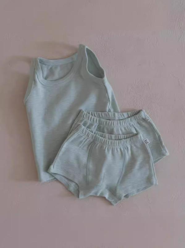 ・カテゴリ: 子供服セット・性別: ユニセックス・スタイル: 韓国風・セット内容: トップス、ボトムスの2点セット・対象年齢: ベビー・キッズ（1～3歳、身長80～100cm）・袖丈: ノースリーブ・ボトムス丈: ショートパンツ・生地加工: ソフト加工・厚さ: 普通・柄: 無地・主な素材: 綿95%・安全基準: Aクラス・着脱方式: プルオーバー・カラー展開: ブルーグリーン、ホワイト、ピンク・サイズ展開: 73cm、80cm、90cm、100cm