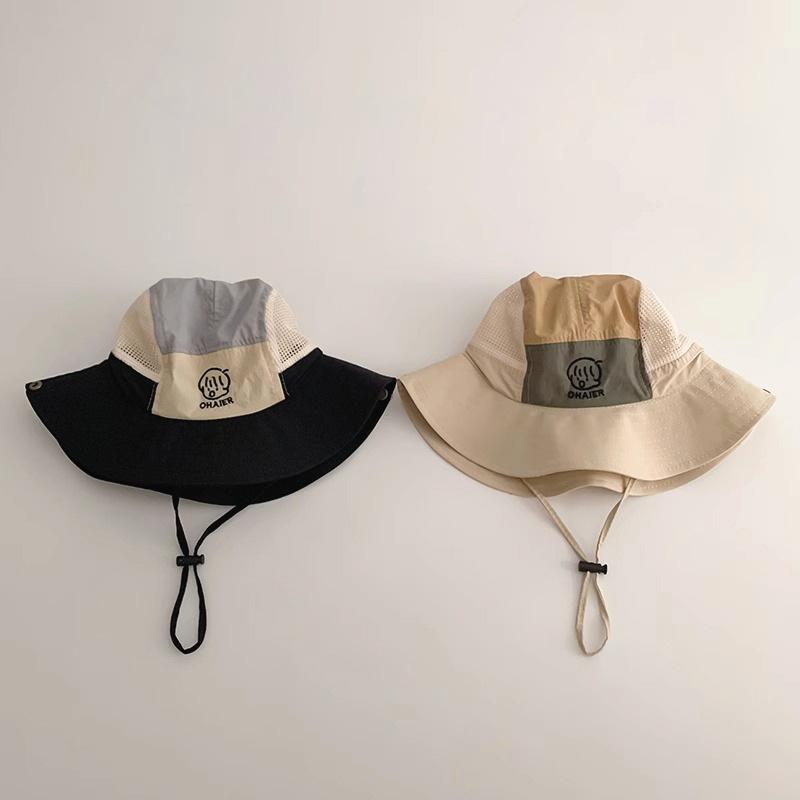 ・カテゴリ: 漁夫帽・対象: 男女兼用・カラー展開: 米色、绿色、焦糖色、黒色、黄色、紫色、湖藍、玫粉、浅咖、粉色、烟灰、卡其、军绿、藏青、豆绿、咖啡、藍色、红色、浅灰・サイズ展開: 46-48cm、48-50cm、48-52cm、49-52cm、50-52cm、50-53cm、50-54cm・つばの形状: 宽檐・帽子のクラウン形状: 圆顶・機能: 防晒、护颈、透气、防风、遮阳・スタイル: 百搭、カジュアル、スポーツ、シック、ファッション通勤・対象年齢: 6ヶ月-2歳、2-4歳、2-6歳、3-6歳、4-10歳、4-12歳・素材: 聚酰胺纤维(锦纶)・加工・工程: 绣花・トレンド要素: 形状/图案