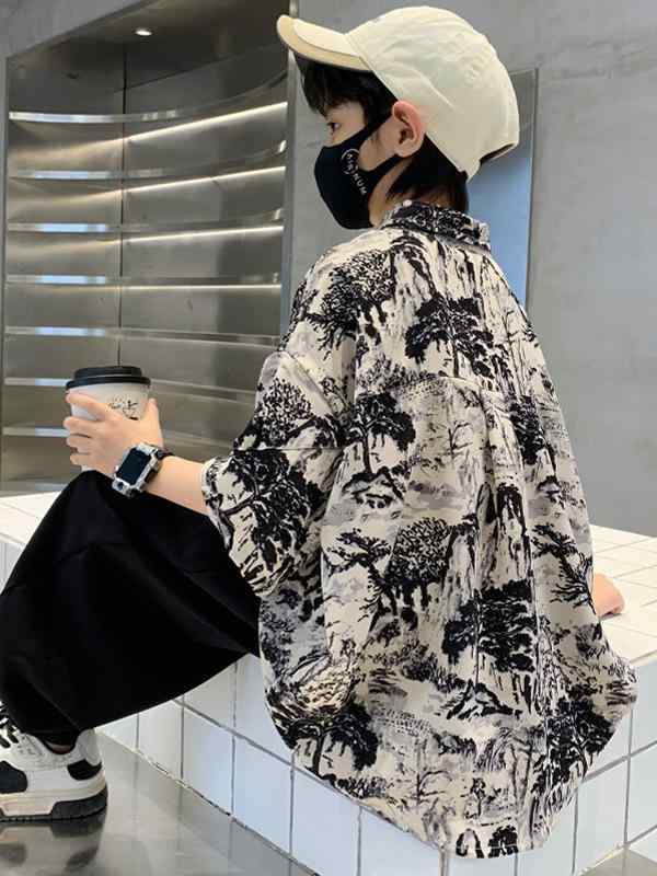 ・カテゴリ: 童シャツ・対象性別: 男性・対象年齢: 8歳以上（身長140cm以上）・スタイル: カジュアル・ネックライン: 襟付き・袖丈: 半袖・生地加工: 柔軟処理・主な素材: ポリエステル95%以上・安全基準: B類・カラー展開: グリーン、ブラック・サイズ展開: 120cm、130cm、140cm、150cm、160cm、170cm