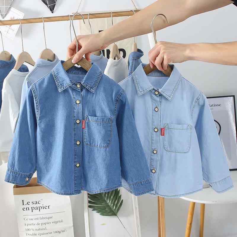 ・カテゴリ: 童シャツ・対象性別: 男・対象年齢: 中小童（3〜8歳、100〜140cm）・スタイル: カジュアル・ネックライン: 翻領・袖丈: 長袖・柄: 無地・主な素材: 綿100%・カラー展開: ライトブルー、ダークブルー・サイズ展開: 90cm、100cm、110cm、120cm、130cm
