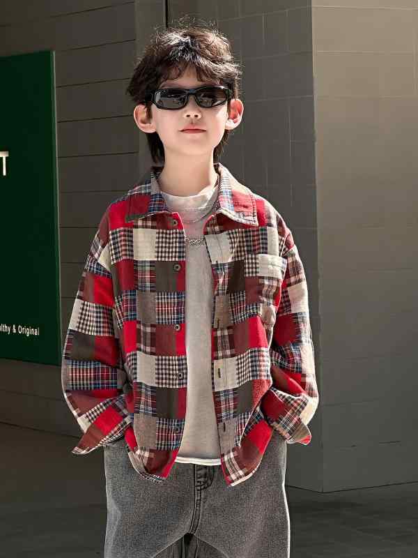 ・カテゴリ: キッズシャツ・対象性別: 男の子・対象年齢: 中小童(3~8歳、100~140cm)・スタイル: 韓国風・襟型: 折り襟・加工: 柔軟処理・袖丈: 長袖・素材: 綿100%・安全基準: B類・カラー: 格子柄・サイズ: 8229.6cm（推奨身長85-95cm）, 9144cm（推奨身長95-105cm）, 10058.4cm（推奨身長105-115cm）, 10972.8cm（推奨身長115-125cm）, 11887.2cm（推奨身長125-135cm）, 12801.6cm（推奨身長135-145cm）, 13716cm（推奨身長145-155cm）