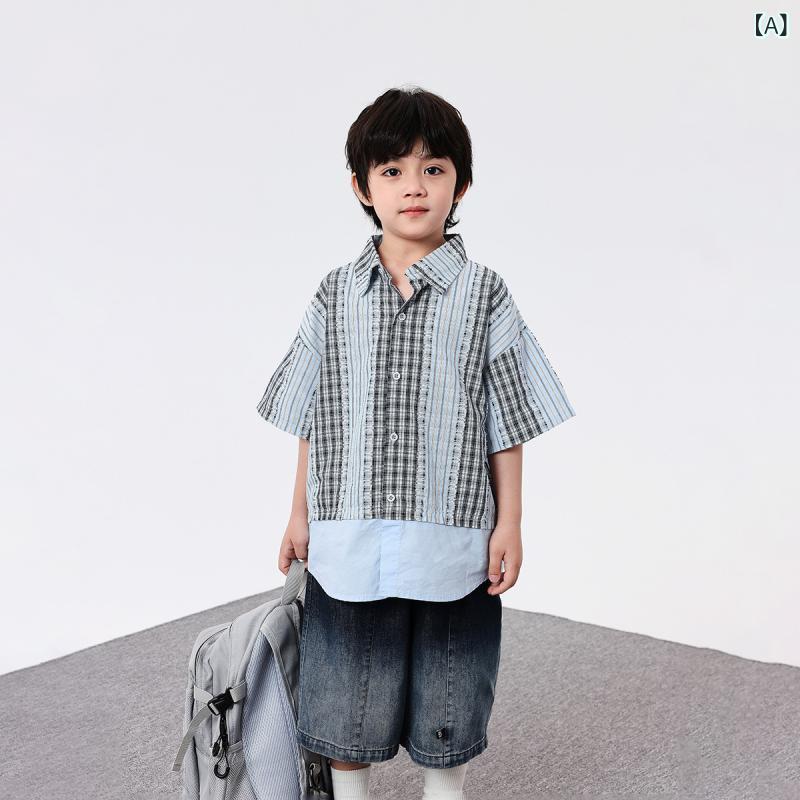 ・カテゴリ: キッズシャツ・対象性別: 男の子・対象年齢: 中高学年（8歳以上、身長140cm以上）・スタイル: カジュアル・ネックライン: 折り襟・袖丈: 半袖・柄: ボーダー、チェック・主な素材: 綿50%・カラー展開: ライトブルー・サイズ展開: 110cm、120cm、130cm、140cm、150cm、160cm、170cm