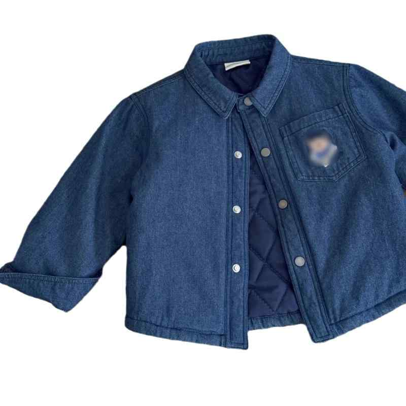 ・カテゴリ: キッズシャツ・対象性別: 男女共用・対象年齢: 中小童（3～8歳、100～140cm）・スタイル: カジュアル・ネックライン: 襟付き・袖丈: 長袖・柄: キャラクター・主な素材: 綿・主面料成分の含有量: 90%・安全基準: A類・カラー展開: デニムシャツジャケット（中綿入り）、302-ブラックストライプ・サイズ展開: 8229.6cm、9144cm、10058.4cm、10972.8cm、11887.2cm、12801.6cm