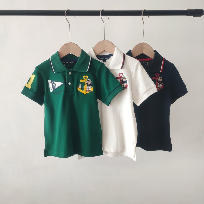 ・カテゴリ: 子供用Tシャツ・対象性別: ボーイズ・スタイル: 韓国風・フードの有無: フードなし・袖丈: 半袖・対象年齢: 中小童（3〜8歳、100〜140cm）・デザイン特徴: キャラクター・主な素材: 綿100%・安全基準: B類・ネックライン: 襟付き・カラー展開: ホワイト、ネイビー、グリーン・対応身長: 105cm、110cm、120cm、130cm、140cm、150cm、160cm