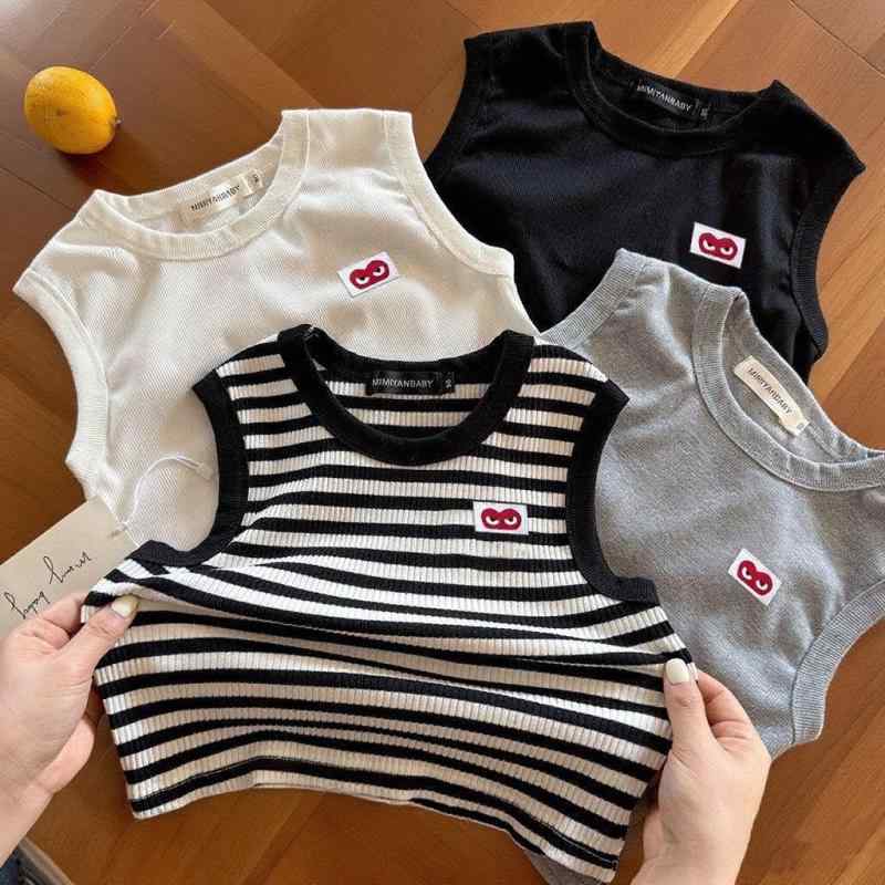 ・カテゴリ: 子供用Tシャツ・対象性別: 男女共用・スタイル: 韓国風・フード: なし・袖丈: ノースリーブ・対象年齢: 中小童（3〜8歳、100〜140cm）・生地加工: 柔軟処理・柄: 無地・デザイン要素: スポーツ・主な素材: 綿91%〜95%・安全基準: B類・ネックライン: クルーネック・機能: 吸湿速乾・カラー展開: ストライプ、グレー、ホワイト、ブラック・サイズ展開: 80cm（推奨身長70-80cm）、90cm（推奨身長80-90cm）、100cm（推奨身長90-100cm）、110cm（推奨身長100-110cm）、120cm（推奨身長110-120cm）