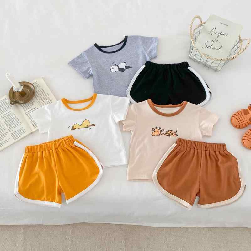 子供服 セットアップ 男の子 女の子 ベビー服 半袖 上下セット Tシャツ ショートパンツ ズボン コットン 綿100% 涼しい 薄手 接触冷感 アニマル 動物 かわいい 通園 普段使い ルームウェア お出かけ 白 ベージュ グレー 春 夏 70 80