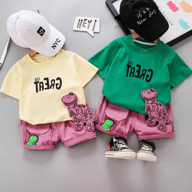 ・カテゴリ: 子供用セットアップ・スタイル: 韓国風・セット内容: トップス、ボトムス・対象性別: 男の子・対象年齢: 乳幼児（1～3歳、身長80～100cm）・袖丈: 半袖・パンツ丈: ショートパンツ・生地加工: ソフト加工・生地の厚さ: 薄手・柄: キャラクター・デザイン要素: セットアップ、キャラクター、ストリート風・主な素材: 綿90%・安全基準: A類・合わせ口: プルオーバー・カラー展開: グリーン（立体3D恐竜）、ピンク（立体3D恐竜）、イエロー（立体3D恐竜）・サイズ展開: 80cm、90cm、100cm、110cm、120cm