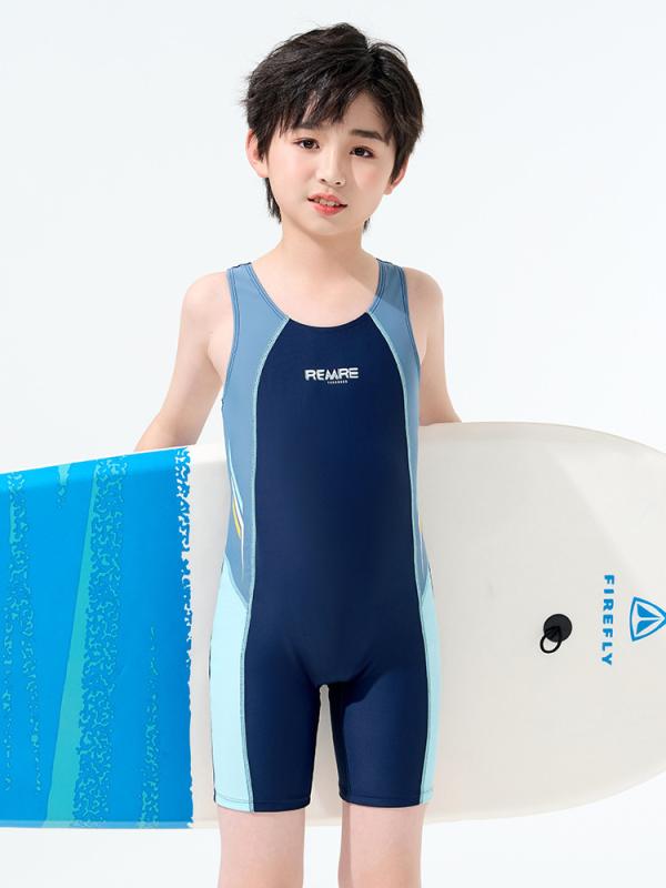 ・対象年齢: 3-15歳・対象性別: 男性・柄: 無地・表地素材: ポリエステル85%・重量: 200g・裏地素材: ポリエステル100%・対応シーン: 水泳、ウォータースポーツ・カラー展開: ブルー、ブラウンクレーン・サイズ展開: L（身長105-120cm 体重17.5-25kg）、XL（身長120-130cm 体重22.5-30kg）、2XL（身長130-140cm 体重27.5-37.5kg）、3XL（身長140-150cm 体重37.5-47.5kg）、4XL（身長140-150cm 体重37.5-47.5kg）、5XL（身長150-160cm 体重47.5-57.5kg）・スタイル: ブリーフ