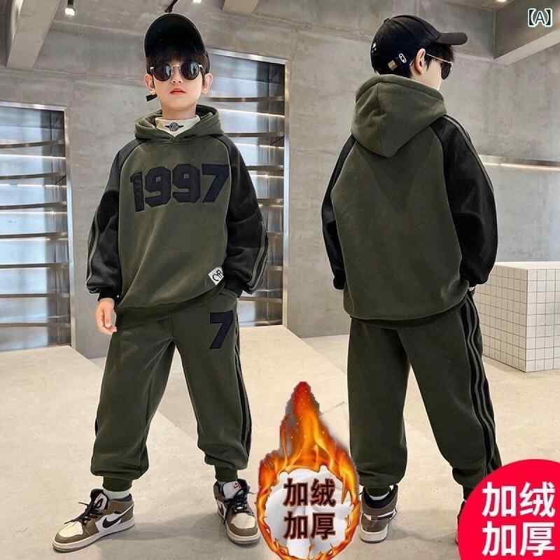・カテゴリ: キッズ用セットアップ・スタイル: カジュアル・対象: 男の子・構成: ジャケット、パンツの2点セット・ネックライン: フード付き・袖丈: 長袖・パンツ丈: 長ズボン・生地特性: 柔軟加工・厚さ: 極厚・柄: 英字、配色・素材: ポリエステル100%・安全基準: B類・留め具: プルオーバー・カラー展開: グリーン、グレー、コーヒー、ネイビー、ブルー、ブラウン・サイズ展開: 110cm、120cm、130cm、140cm、150cm、160cm