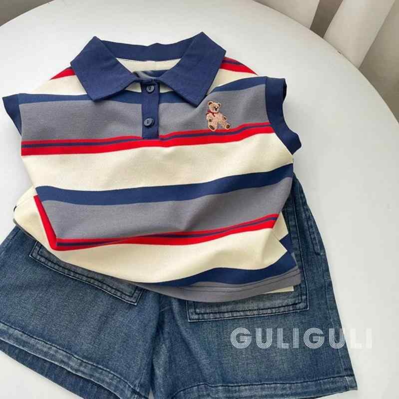 ・カテゴリ: 子供用セットアップ・対象性別: 男の子・スタイル: 韓国風・セット内容: トップス、ボトムス（2点セット）・対象年齢: 中小童（3〜8歳、100〜140cm）・袖丈: ノースリーブ・フード: フードなし・パンツ丈: ショートパンツ・生地加工: 柔軟処理・生地の厚さ: 薄手・柄: ボーダー、キャラクター・仕様: ボーダー、キャラクター・素材: 綿・主な素材の割合: 90%・安全基準: B類・留め具の種類: プルオーバー・カラー展開: ブルーボーダータンクトップ、レッド、グレー、m色、ネイビー、グリーンタンクトップ・サイズ展開: 8229.6cm、9144cm、10058.4cm、10972.8cm、11887.2cm、12801.6cm
